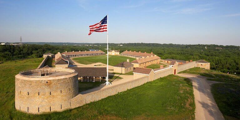 HISTORIC FORT SNELLING | Discover an Incredible National Historic Landmark
