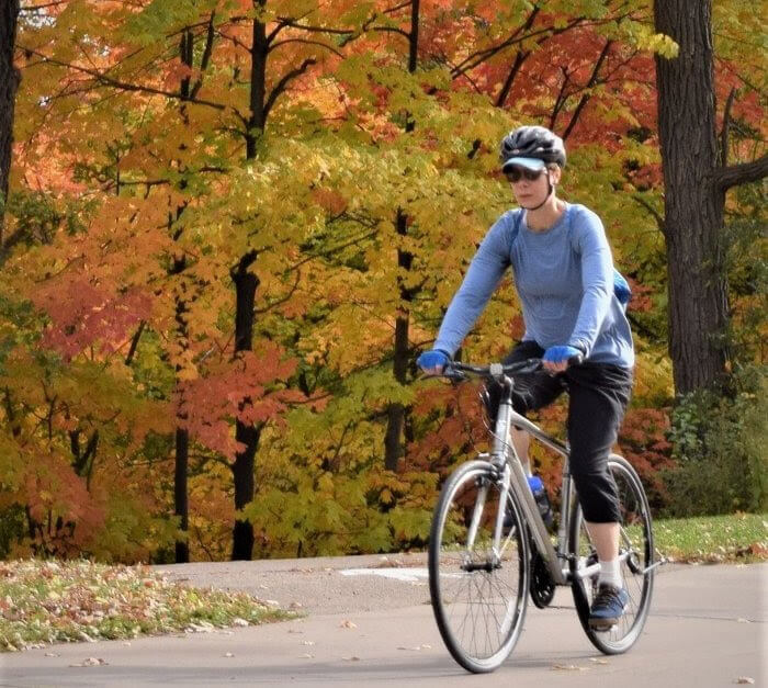 BIKE DESTINATIONS AND PEAK FALL COLOR WEBLINKS FOR THE UPPER MIDWEST