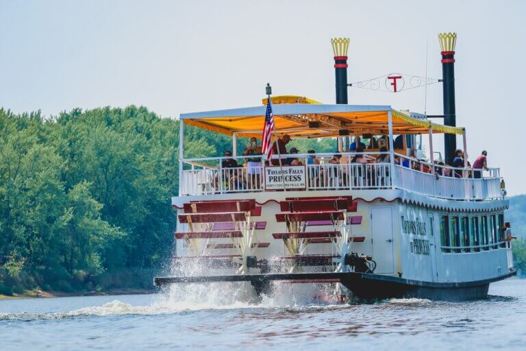 TAYLORS FALLS BOAT TOURS | Journey Down the St. Croix River