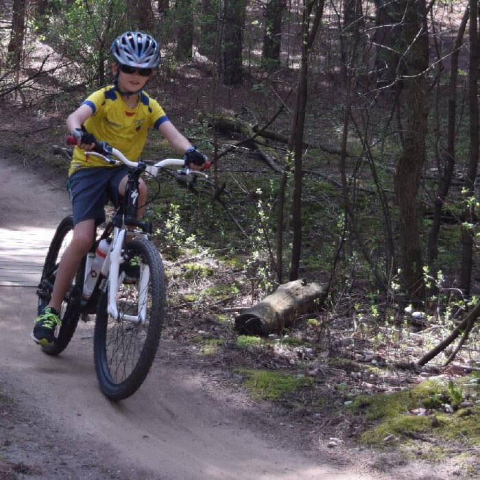 KID’S MOUNTAIN BIKES: TIPS AND TRICKS ﻿TO GET THEM ON THE TRAIL