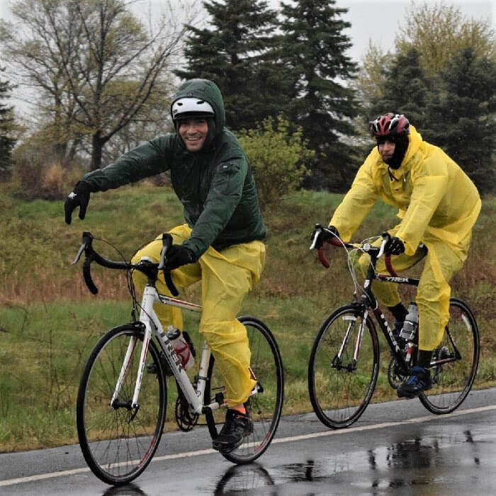 CAN I RIDE AN E-BIKE IN ﻿INCLEMENT WEATHER?