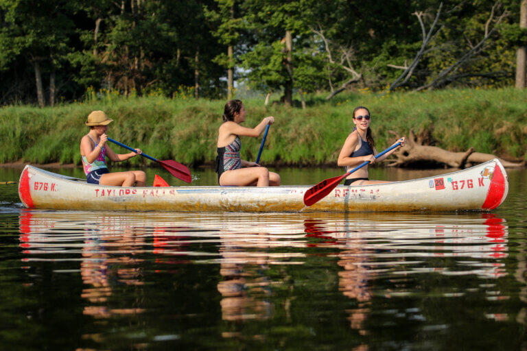 TAYLORS FALLS CANOE & KAYAK RENTAL | Paddle the beautiful St. Croix River