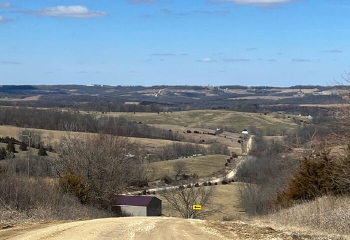 RIDE THE EARLY SPRING GRAVEL RACE ﻿IN THE DRIFTLESS AREA