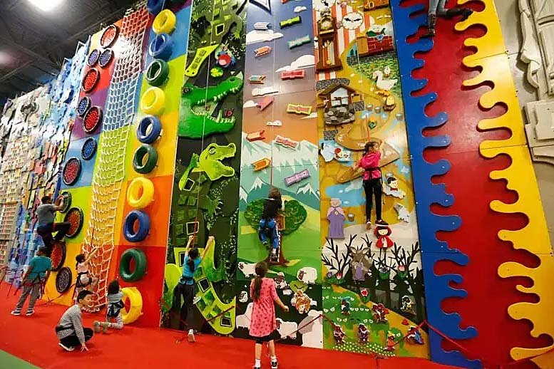 ClimbZone at Mall of America Field Trip Adventures