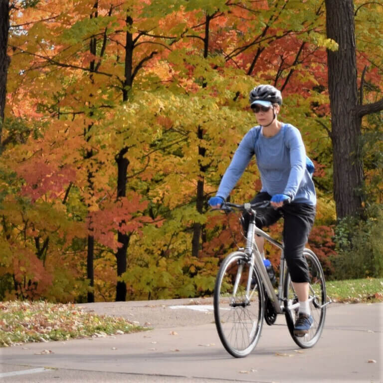 BIKE DESTINATIONS AND PEAK FALL COLOR RIDING IN THE UPPER MIDWEST