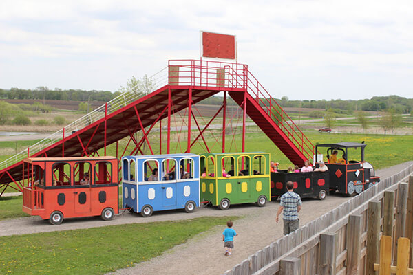 Amaze’n Farmyard - Slider Image 1 - AMFyard  Train
