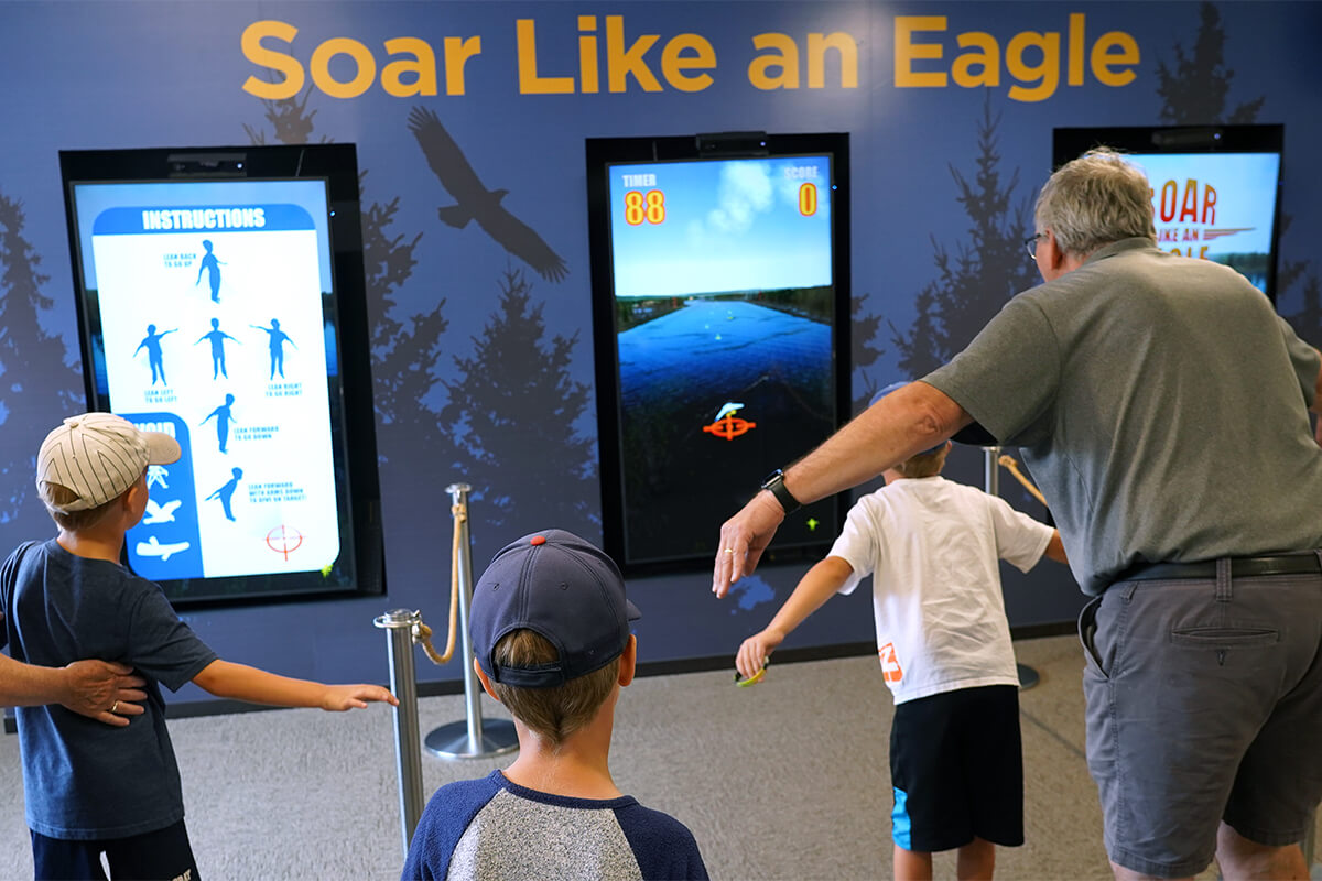 National Eagle Center - Slider Image 4 - InteractiveExhibits