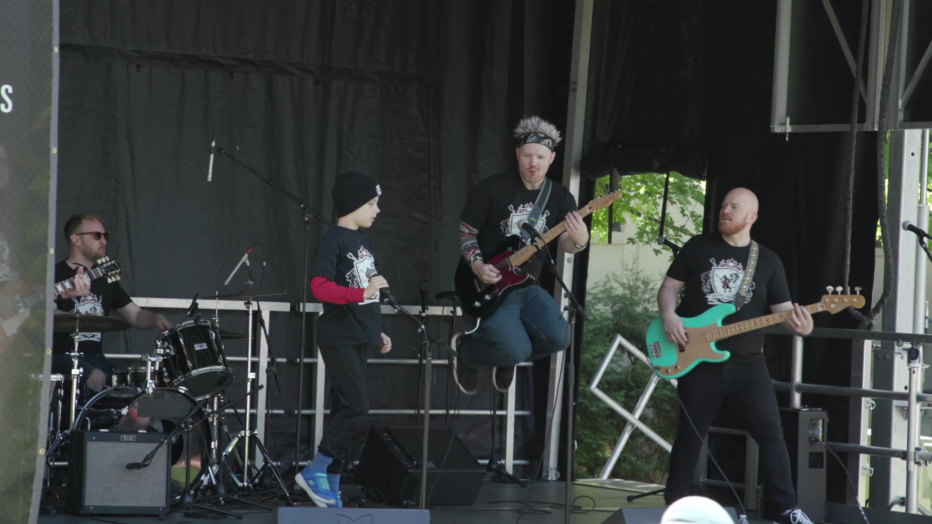 Riffin' Griffin - Slider Image 5 - Leftovers RTC 01  Frame At 0m39s B