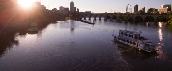 PARADISE CHARTER CRUISES | Cruise The MN Waters!