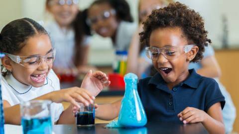 THE SCIENCE CREW | Field Trip That Comes To You!