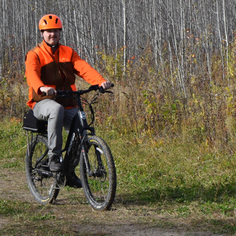 FUN OFF-ROAD TRAILS TO EXPLORE BY E-BIKE BEFORE SNOW