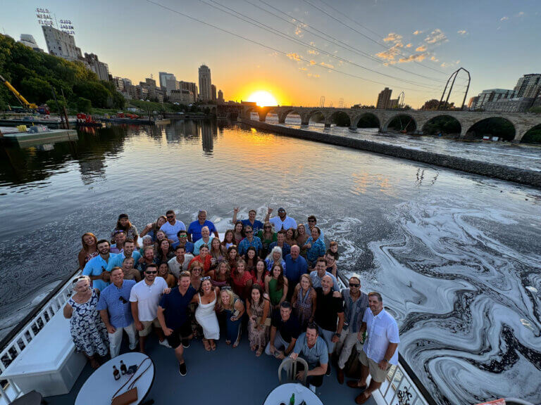 PARADISE CHARTER CRUISES | An Unforgettable Event on the Water
