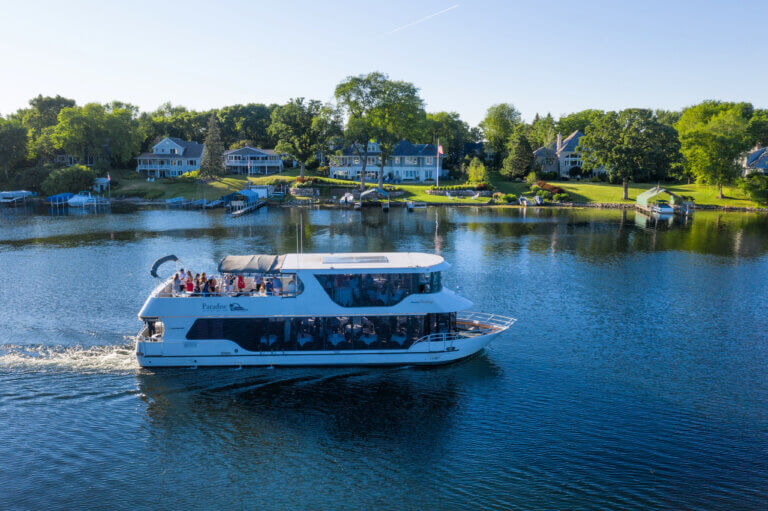 PARADISE CHARTER CRUISES | Minnesota’s Easiest Field Trip Win