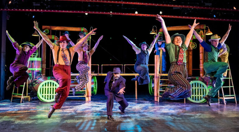CHANHASSEN DINNER THEATRES | Guys and Dolls at CDT!