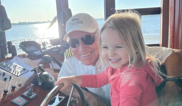 PARADISE CHARTER CRUISES | Explore the Minnesota Waters!
