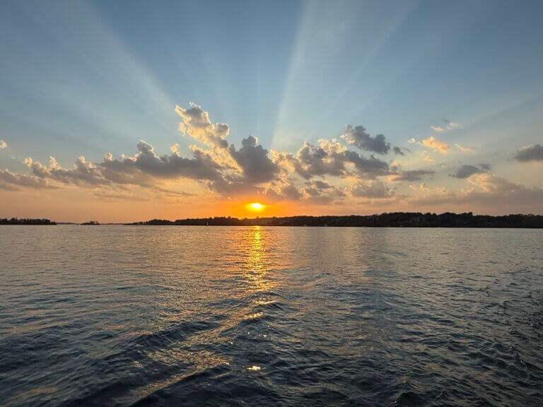 PARADISE CHARTER CRUISES | Experience Minnesota on the Water!